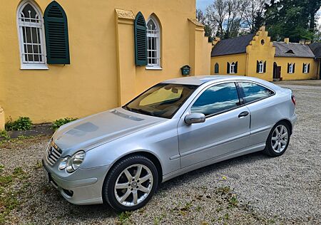 Mercedes-Benz C 180 Sportcoupé mit Android Auto,Rückfahrkamera