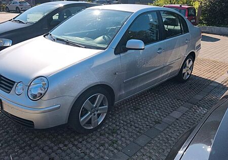 VW Polo Volkswagen Limousine 1.4 Classic