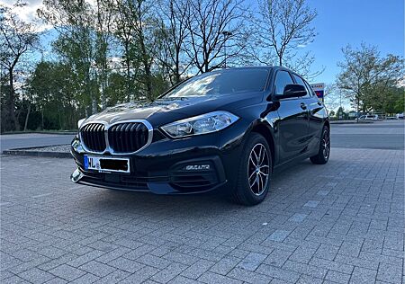 BMW 118i - Schräghecklimosine