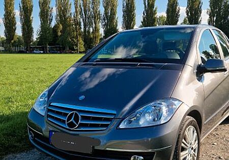 Mercedes-Benz A 180 AVANTGARDE BlueEFFICIENCY AVANTGARDE