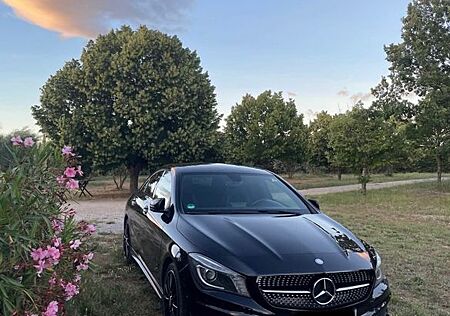 Mercedes-Benz CLA 250 DCT 4MATIC AMG Line AMG Line