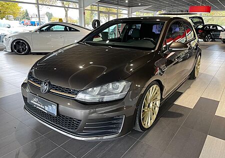 VW Golf Volkswagen VII Lim. GTD BMT