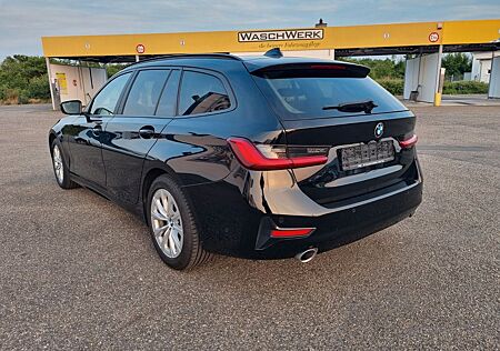 BMW 320d Touring Advantage Automatik