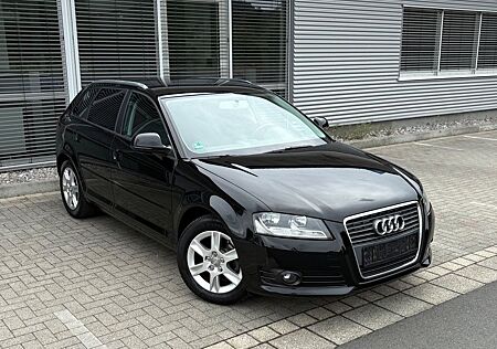 Audi A3 Sportback 1.6 Attraction 2.Hand Service&Tüv