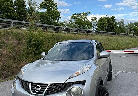 Nissan Juke 1.6 DIG-T Tekna 4x4 CVT-M6 Tekna