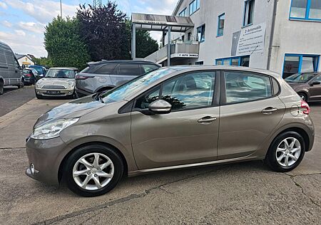 Peugeot 208 1.4 VTi Active -KLIMA-EFH-ESP-NAVI-