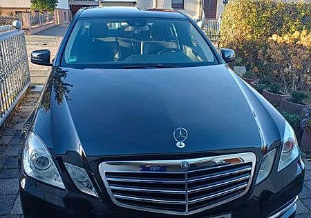 Mercedes-Benz E 200 CGI BlueEFFICIENCY AVANTGARDE AVANTGARDE