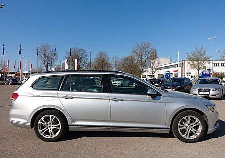 VW Passat Variant Volkswagen 2,0TDI DSG Navi LED