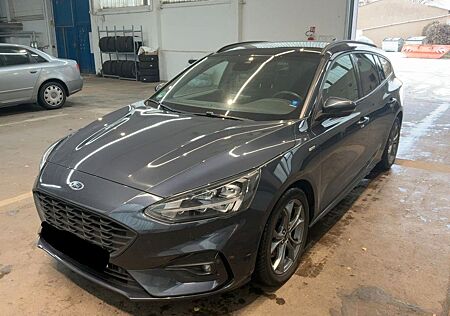 Ford Focus 2.0TDCI Turnier ST-Line X LED NAVI PANO