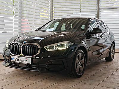 BMW 118i Autom. KAM KomfZug LenkHzg HiFi Ad.LED