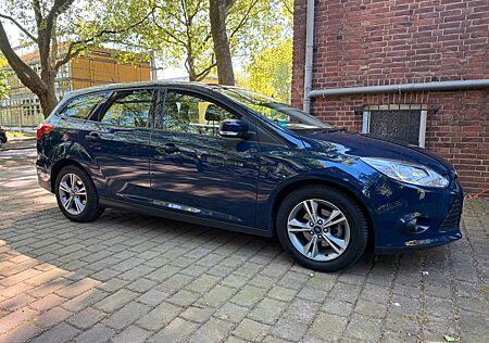Ford Focus Trend 1.0 EcoBoost | EZ 2014 | 69.300