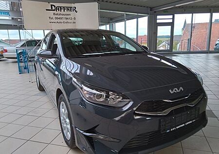 Kia Cee'd Ceed 1.0 T-GDI Vision/NAVI/SZHZG/PDC/DAB
