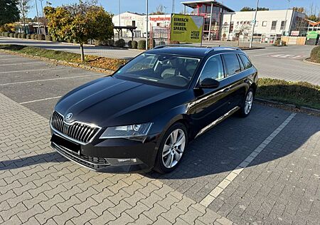 Skoda Superb 2.0 TDI SCR 140kW DSG 4x4 Style Combi...