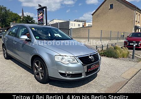 VW Passat Volkswagen 2.0 FSI Sportline*6-Gang*Klimaauto*17ZOLL