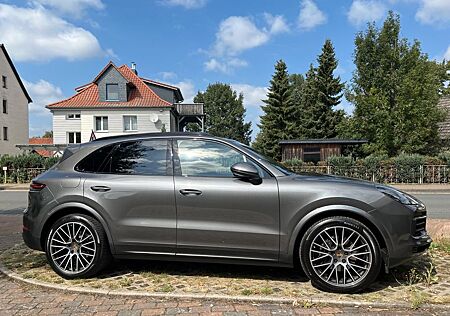 Porsche Cayenne 3.0 V6 Tiptronic - *voll*, AHK, Sitzbel.