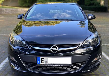 Opel Astra Selection 1. Hd. 71 tkm (nur bis 17.10.!)