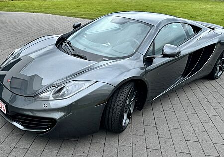McLaren MP4-12C 3.8 V8 Traumfahrzeug