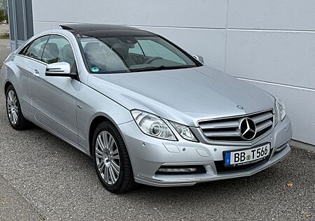 Mercedes-Benz E 200 E -Klasse Coupe CGI BlueEfficiency