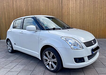 Suzuki Swift 1.3 Black&White (Getriebe generalüberholt)