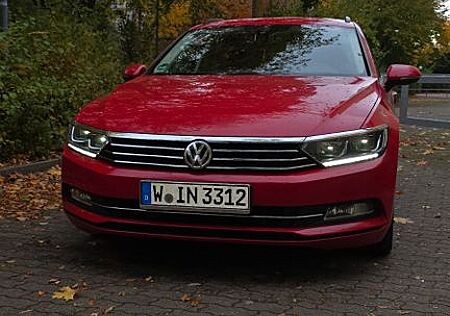 VW Passat Variant Volkswagen 1.6 TDI SCR DSG Variant KAM