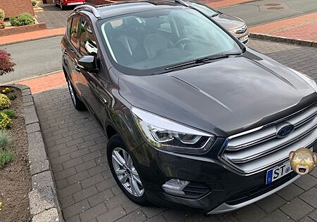 Ford Kuga 1,5 EcoBoost 4x2 88kW COOL & CONN.Ahk, SHZ