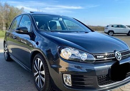 VW Golf Volkswagen 2.0 TDI GTD