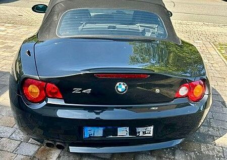 BMW Z4 3.0i Sportfahrwerk M geringe Laufleistung