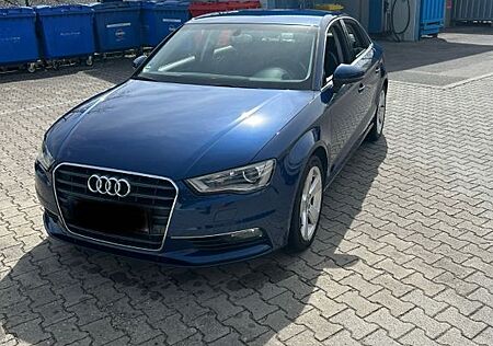 Audi A3 1.4 TFSI cod ultra Ambiente Ambiente