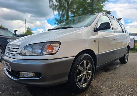Toyota Picnic 2.2 TD 6Sitzer