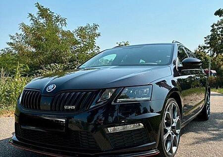 Skoda Octavia 2.0 TSI DSG RS Combi RS abn.AHK
