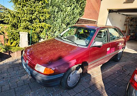 Opel Astra 1.6 GL
