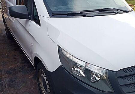 Mercedes-Benz Vito lang