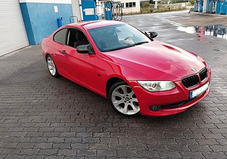 BMW 325i Coupé - LCI