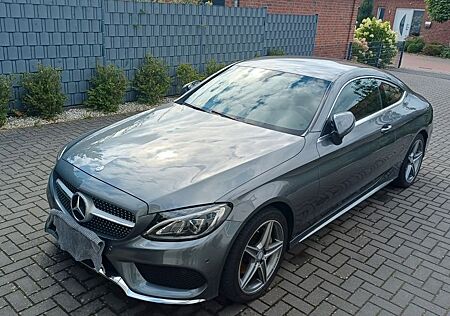 Mercedes-Benz C 180 AMG Line Top Zustand Garagenwagen