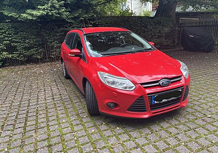 Ford Focus 1.6 TDCi 85 kW MK3 Tempomat, Xenon, Navi