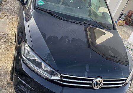 VW Touran Volkswagen 1.6 TDI SCR Comfortline BMT Comfortline