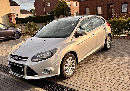 Ford Focus 1,6 Ti-VCT 77kW Titanium Turnier Titanium.