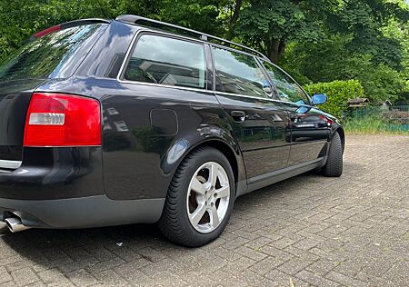 Audi A6 2.7 T quattro Avant Biturbo Handschalter