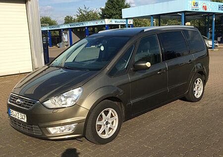 Ford Galaxy 2,0 TDCi 120kW DPF Titanium PowerShif...