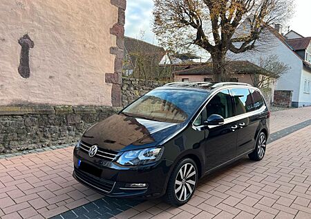 VW Sharan Volkswagen 2.0 TDI 4Motion 7-Gang Highline Plus AHK