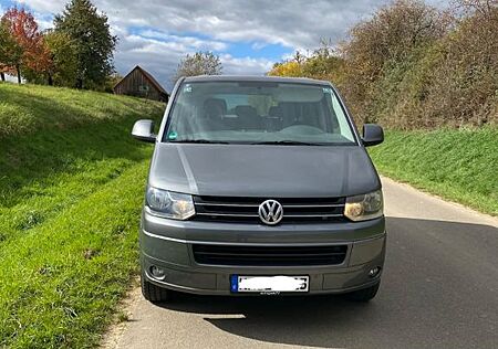 VW T5 Caravelle Volkswagen T5.1 Caravelle