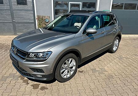 VW Tiguan Volkswagen Highline 4Motion DSG PANO AHK 1.Hand