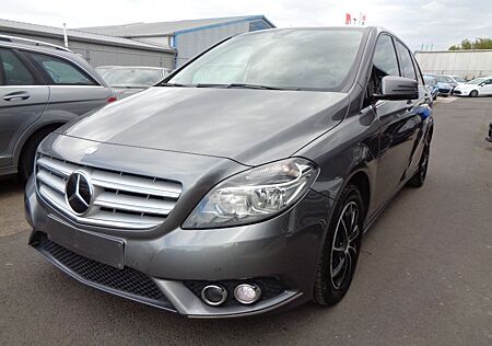 Mercedes-Benz B 180 CDI°Edition 1°Navi°Bi-Xenon°Shz°Pdc°Tempom