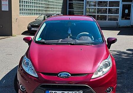 Ford Fiesta 1,4 Titanium Autom. Titanium