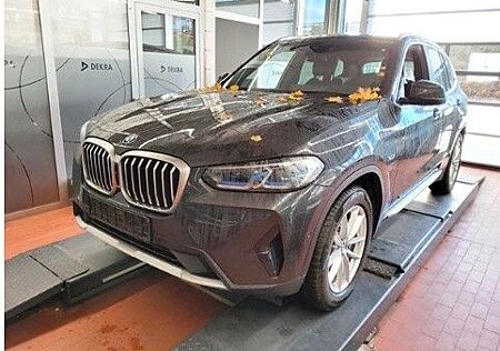 BMW X3 xDrive 30e HUD/Laser/Drive&ParkAss+/AHK/KeyLe