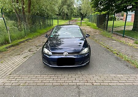 VW Golf Volkswagen 1.6 TDI BMT LOUNGE LOUNGE