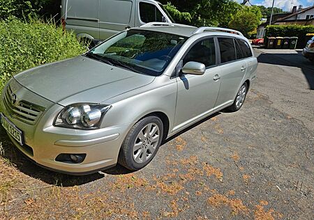 Toyota Avensis Combi 1.8-l-VVT-i -