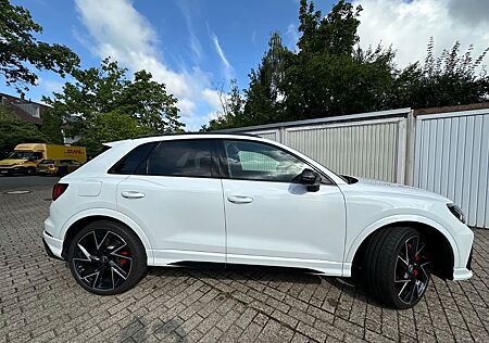 Audi RS Q3 RSQ3 2.5 TFSI S tronic quattro -Garantie