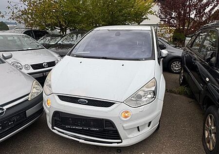 Ford S-Max Titanium S