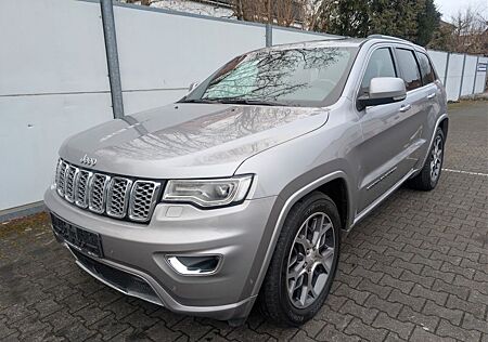 Jeep Grand Cherokee 3.0 CRD Overland AHK STANDHEIZUNG